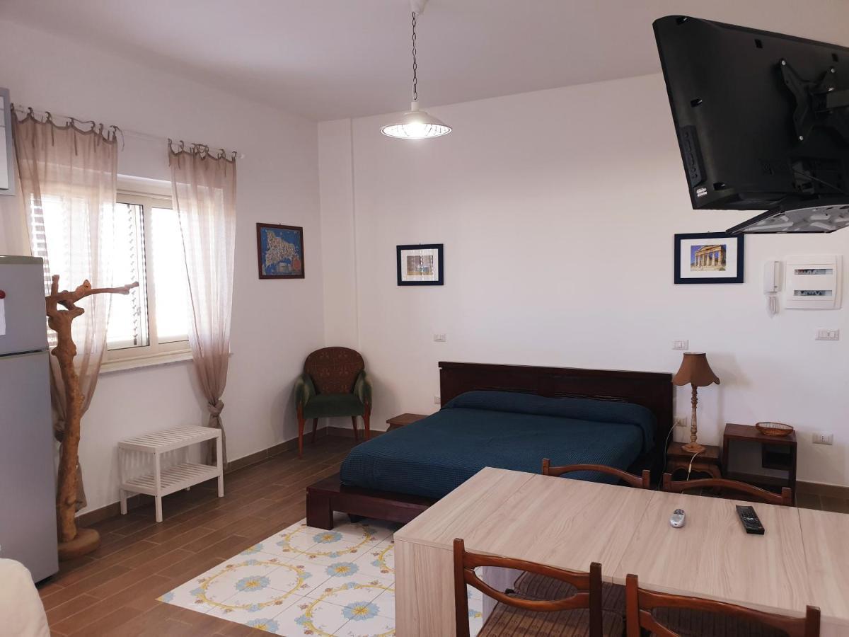 Fronte Mare A Venetico Apartment Luaran gambar